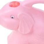 arrosoir elephant mignon sur pour arroser vos plantes avec soin 560 1