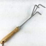 ergonomic stainless steel weeder with wooden handle 265 1