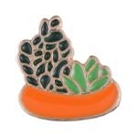 Jolie épingle émaillée De Chaton Dans Une Plante Décorative