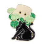 Jolie épingle émaillée De Chaton Dans Une Plante Décorative