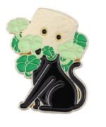 Jolie épingle émaillée De Chaton Dans Une Plante Décorative