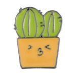 Jolie épingle émaillée De Chaton Dans Une Plante Décorative