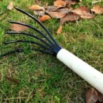 rateau durable en metal pour travailler efficacement le sol rake 583 1