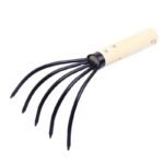 rateau durable en metal pour travailler efficacement le sol rake 853 1