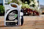 roundup concentrate max controle des mauvaises herbes pendant 12 mois bundle sprayer 229 1