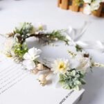 couronne de fleurs blanches elegante pour toutes occasions 2 701 1