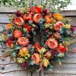 couronne de fleurs et citrouilles pour une decoration elegante 252 1