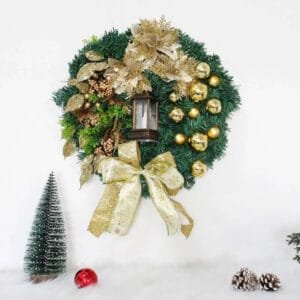 Couronne De Noël Festive Et élégante Pour Embellir Votre Décor - Or