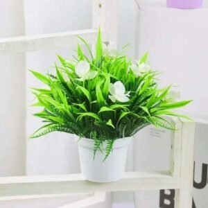 Fausse Petite Plante Décorative Pour Un Intérieur Agréable