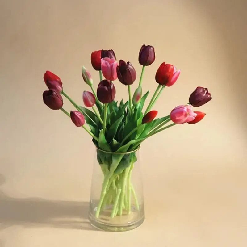 fausses tulipes realistes pour une decoration elegante 676 1