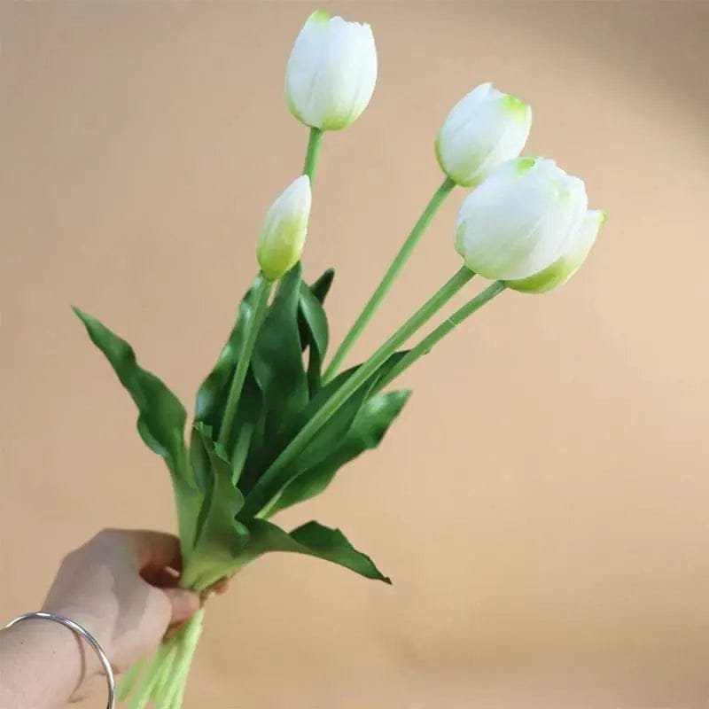fausses tulipes realistes pour une decoration elegante blanc et vert 987 1