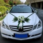 fleurs de voiture pour un mariage elegant vert 422 1
