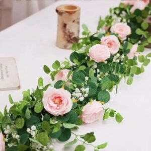 guirlande de roses et gypsophiles pour mariage elegant de roses 934 1