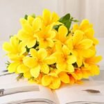 lys elegante piece decorative pour votre interieur jaune 691 1