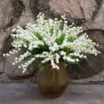 muguet artificiel elegance et fraicheur durable pour votre decor 515 1