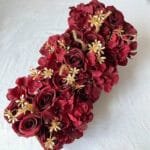 Mur De Fleurs Avec Fleurs Rouge - Décoration éclatante - Rouge Foncé / Sans Gypsophiles
