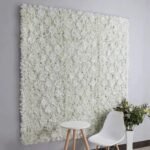 mur de fleurs en blanc pour une decoration elegante 139 1