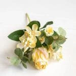 Petit Bouquet De Fleurs Pour Toutes Les Occasions - Jaune