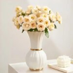 Vase Blanc élégant Pour Embellir Votre Intérieur